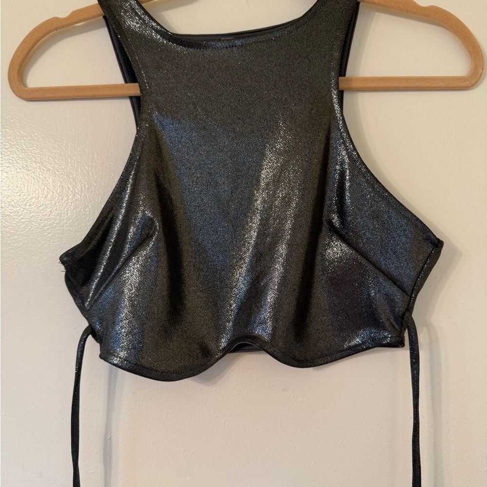 3 trendy crop tops sold as a bundle #festivalvibes - Picture 4 of 7
